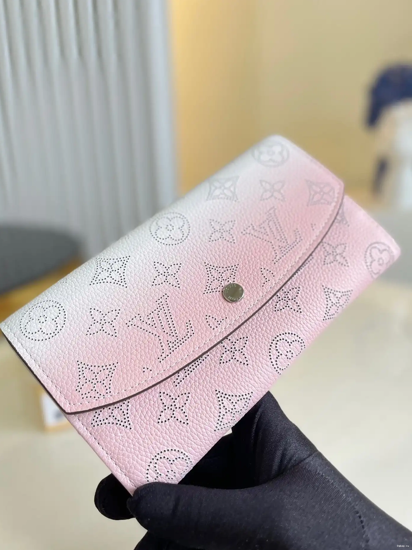 VUITTON WALLET LOUIS IRIS 0613